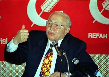 Το Νοέμβριο η απόφαση για την απαγόρευση του ισλαμικού κόμματος στην Τουρκία