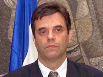 Δεν τίθεται ζήτημα αυτονομίας του Μαυροβουνίου και του Κοσόβου, επανέλαβε ο Κοστούνιτσα