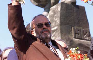 Ο Φάτος Νάνο κατηγορεί το ΚΕΑΔ για προσπάθεια νοθείας των εκλογών στη Χιμάρα