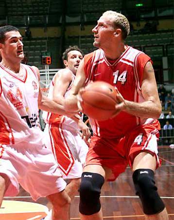 Δύο ημέρες εκτός και ο Ράτζα  <i> Σε καλό δρόμο ο Παπανικολάου</i>