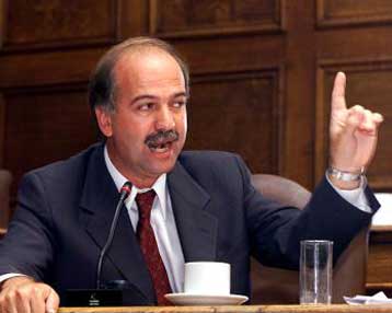 Επιφυλάξεις για τη συνταγματικότητα του νομοσχεδίου Φλωρίδη