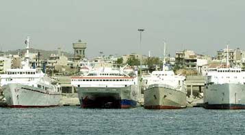 Ασφαλή πλοία ζητούν οι κάτοικοι της Ικαρίας και της Σάμου