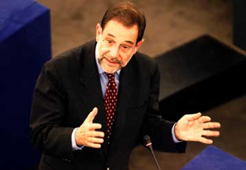 Η άρση του εμπάργκο κατά της Γιουγκοσλαβίας το «καυτό» θέμα στη συνάντηση των Ευρωπαίων ΥΠΕΞ