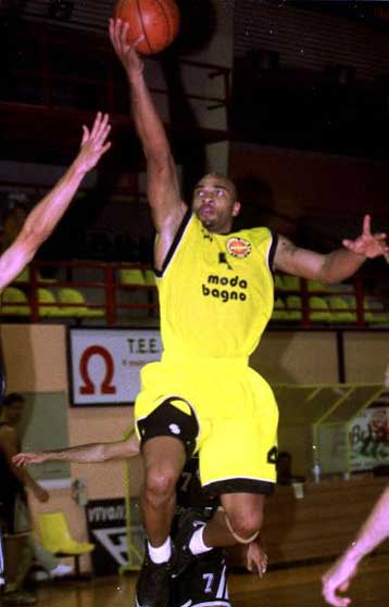 Πρώτο το Περιστέρι στο τουρνουά του Ηρακλείου  <i> Δεύτερη η Δάφνη στην Τουρκία</i>