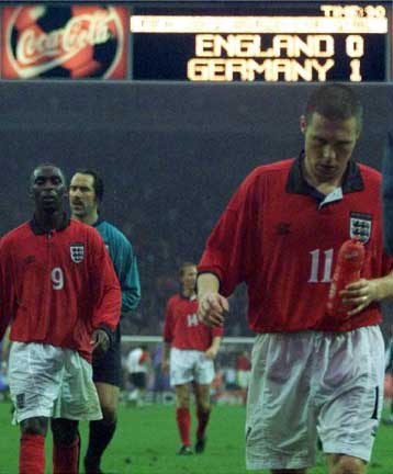 Πανικός και λίστες υποψήφιων προπονητών στην Αγγλία