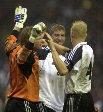 Οι Γερμανοί γιορτάζουν την επιστροφή τους στην ελίτ του ποδοσφαίρου