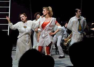 Έκθεση φωτογραφίας αφιερωμένη στον Κουρτ Βάιλ στη Θεσσαλονίκη<i>Ένας αιώνας από τη γέννησή του</