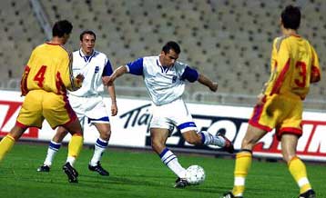 Με μαύρα περιβραχιόνια οι Ρουμάνοι στο ματς με την Ιταλία