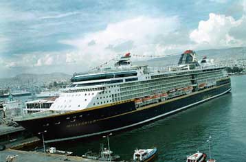 Η συνεργασία μεταξύ ξένων και ελληνικών ακτοπλοϊκών θα διατηρήσει τις ισορροπίες στο Αιγαίο