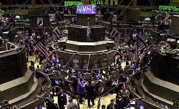 Διακυμάνσεις για Nasdaq και Dow Jones κατά το άνοιγμα της Παρασκευής