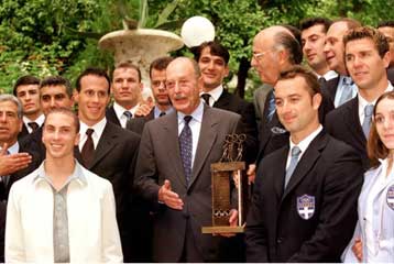 Στον Πρόεδρο της Δημοκρατίας και στον Αρχιεπίσκοπο οι Ολυμπιονίκες