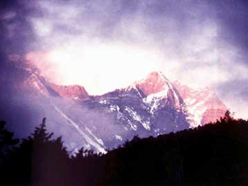 Τολμηρός Σλοβένος θα κατέβει το Έβερεστ με σκι σε χρόνο ρεκόρ