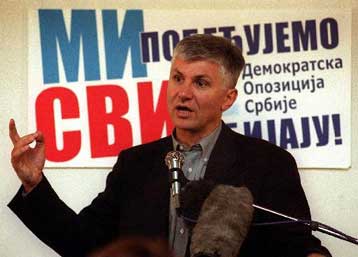 Ετοιμάζει πραξικόπημα ο Μιλόσεβιτς, υποστηρίζουν οι ηγέτες της αντιπολίτευσης