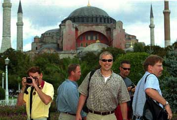 Ένας νεκρός από δεύτερη έκρηξη βόμβας την Πέμπτη στην Κωνσταντινούπολη
