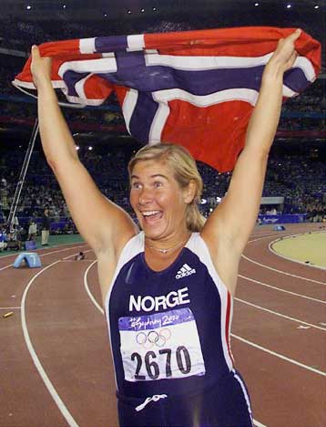 Η Χάντεσταντ καλύτερη αθλήτρια της IAAF<I>O Τέιλορ πρώτευσε στους άνδρες</I>