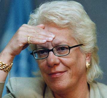 Υποσχέσεις για τη σύλληψη Κάρατζιτς και Μλάντιτς «μοίρασε» η Ντελ Πόντε στη Βοσνία