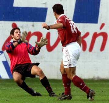 Δύσκολες νίκες για Αρη και ΟΦΗ στο Κύπελλο Ελλάδας  <i> Τα αποτελέσματα</i>