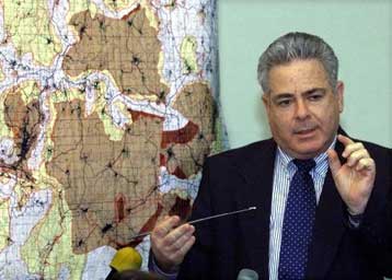 Πολυεπίπεδες οι ελληνοϊσραηλινές αμυντικές σχέσεις, δηλώνει ο Εφρέμ Σνεχ