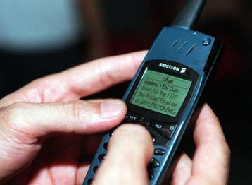 Εννέα δισ. μηνυματάκια SMS σε ένα μήνα!