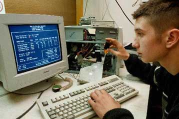 Από την 1η Νοεμβρίου εφαρμόζεται το πρόγραμμα «Δικτυωθείτε» του ΥΠΑΝ