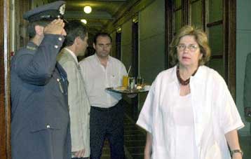 Με τον Ολλανδό υφυπουργό Οικονομικών συναντάται την Τετάρτη η Ελ.Παπαζώη