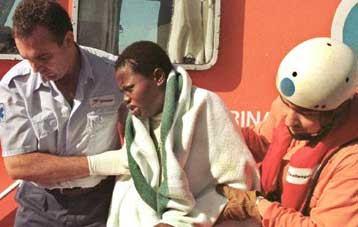 Εκατοντάδες λαθρομετανάστες συνέλαβαν οι Αρχές της Ισπανίας