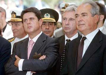 Θέματα αμυντικής συνεργασίας συζήτησε με ομολόγους του ο Δ.Αποστολάκης στην Defendory 2000