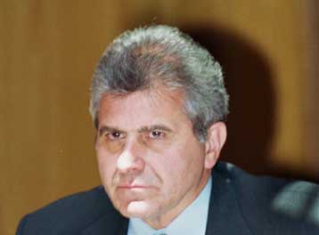 Απελευθερώνονται οι τηλεπικοινωνίες στις τοπικές κλήσεις από την 1η Ιανουαρίου 2001