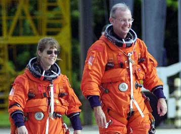 Αντίστροφη μέτρηση για την 100ή πτήση διαστημικού λεωφορείου