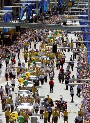 Η παρέλαση των Ολυμπιονικών στο Σίδνεϊ