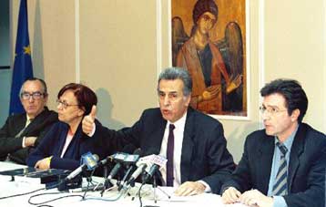 Σωρεία καταχρήσεων από τους τοπικούς «ηγεμόνες» διαπιστώνει ο Συνήγορος του Πολίτη