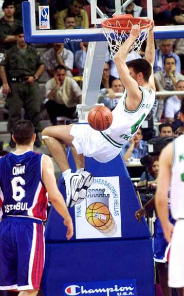 Στην Αθήνα, τελικά, το τουρνουά μπάσκετ του Βελιγραδίου, ύστερα από απόφαση ΠΑΟ και ΑΕΚ