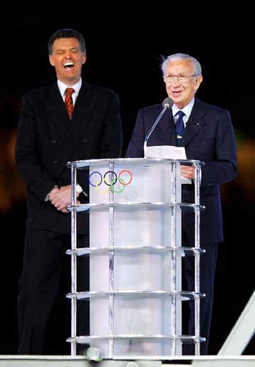 Το Σίδνεϊ δεν θα σηκώσει το χέρι για να αναλάβει τους Ολυμπιακούς Αγώνες του 2004, δήλωσε ο Μάικλ Νά