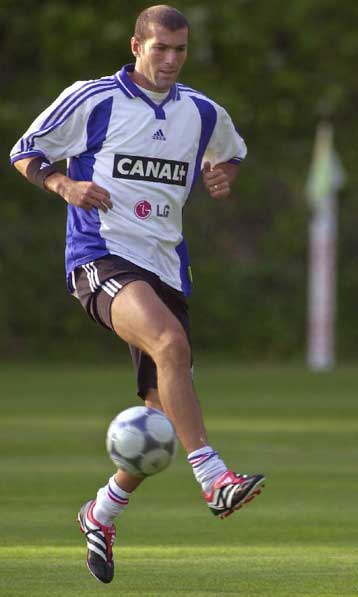 Χωρίς Ζιντάν και Καντελά η Γαλλία κόντρα σε Καμερούν – Ν.Αφρική