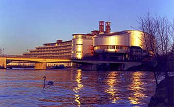 Χώρα με τις λιγότερες παραβιάσεις ανθρωπίνων δικαιωμάτων η Ελλάδα