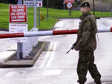 Σοβαρά τραυματίστηκε προτεστάντης από έκρηξη βόμβας στη Β.Ιρλανδία
