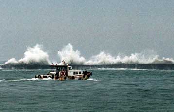 Τρεις διασωθέντες, οκτώ αγνοούμενοι από το γαλλικό αλιευτικό που βυθίστηκε στην Ιρλανδία