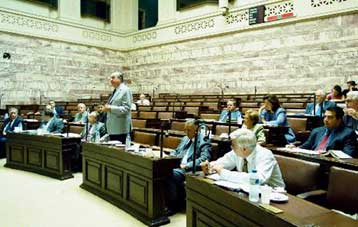 Εναρξη των εργασιών της Ολομέλειας της Βουλής<I>Κεντρικό θέμα το νομοσχέδιο Φλωρίδη</I>