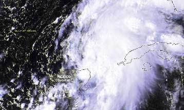 Ο τυφώνας Κιθ σαρώνει το Μεξικό
