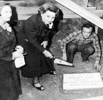 Την Τρίτη η κηδεία της Ιωάννας Τσάτσου