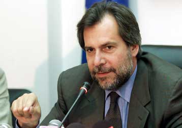 Αλλαγές τώρα στην ακτοπλοΐα, όχι στη συγκάλυψη για το ναυάγιο