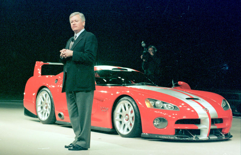 Αποχωρεί ο Tom Gale από την DaimlerChrysler