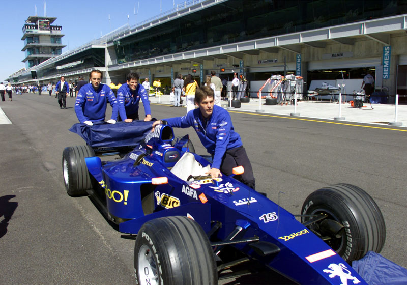 Formula 1: Η Prost δημοπρατεί μονοθέσιό της για φιλανθρωπικούς σκοπούς