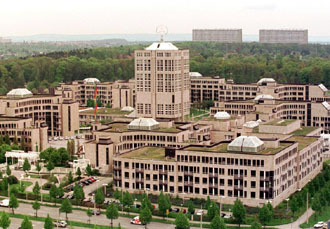 Χαμηλά κέρδη για την DaimlerChrysler το 2000