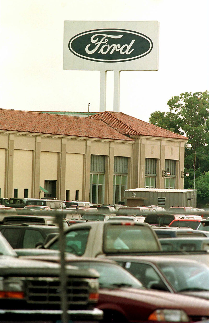Με δικαστική εντολή ανακαλούνται δύο εκατ. αυτοκίνητα της Ford στις ΗΠΑ