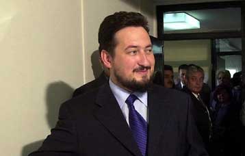 Αλλαγές στον κυβερνητικό συνασπισμό ανακοινώνει ο πρωθυπουργός της ΠΓΔΜ