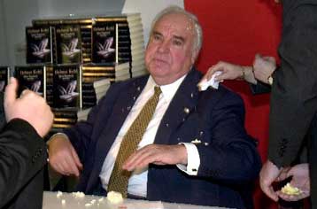 Μία τούρτα για τον Κολ