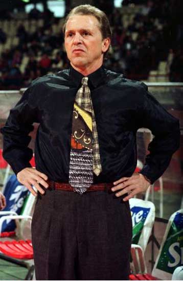 Ανέλαβε την ομάδα μπάσκετ του Αρη ο Στιβ Γιατζόγλου