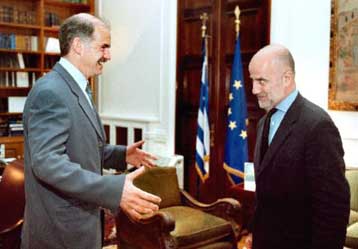Επαφές Γ.Παπανδρέου για το κείμενο της εταιρικής σχέσης