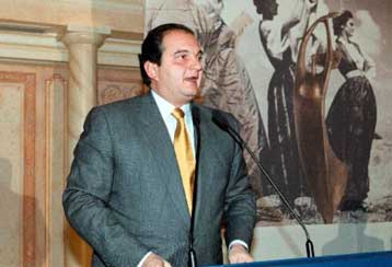 Αλλάζει στάση ο Κ.Καραμανλής στο θέμα Αβραμόπουλου – Τοποθετείται στο γεύμα των ανταποκριτών ξένου Τ